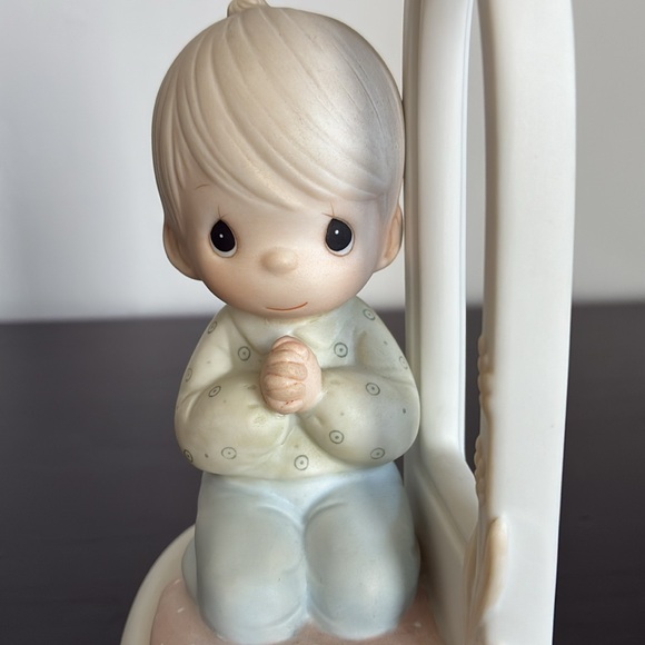 Precious Moments O Worship The Lord - Boy Figurine - Picture 5 of 6